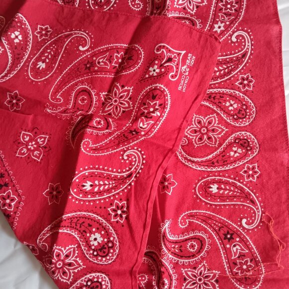Red Paisley Bandana Hanky Western Handkerchief Fast Color Trunk Up Elephant - Picture 3 of 3
